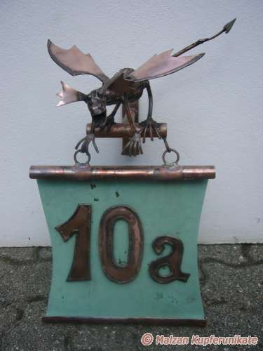 Drachen mit Hausnummer